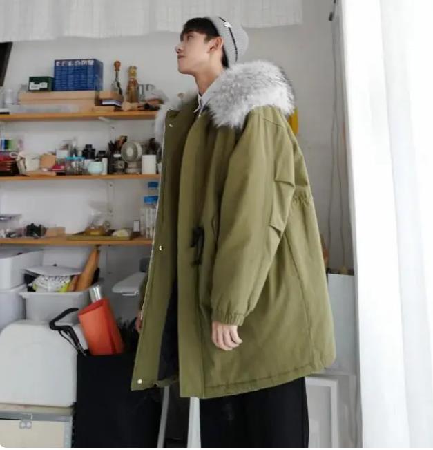 冬季男生怎么搭配衣服保暖又帅气？学着这样穿秒变男神！