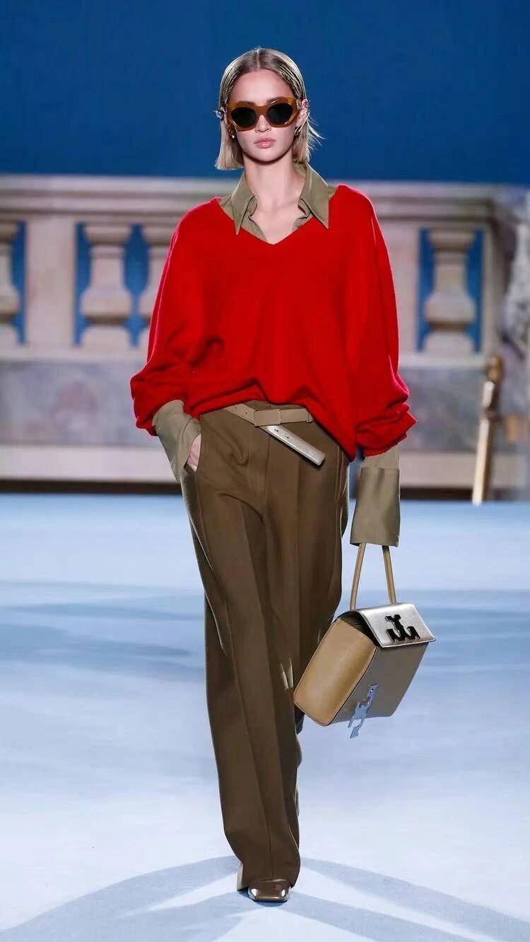 “美拉德”穿搭:秋冬的神级时尚密码 “美拉德”穿搭:秋冬的神级时尚密码