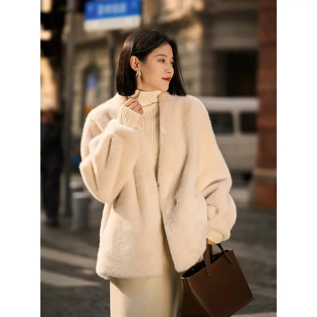 冬日里的奢华浪漫——女生皮草时尚穿搭 冬日里的奢华浪漫——女生皮草时尚穿搭