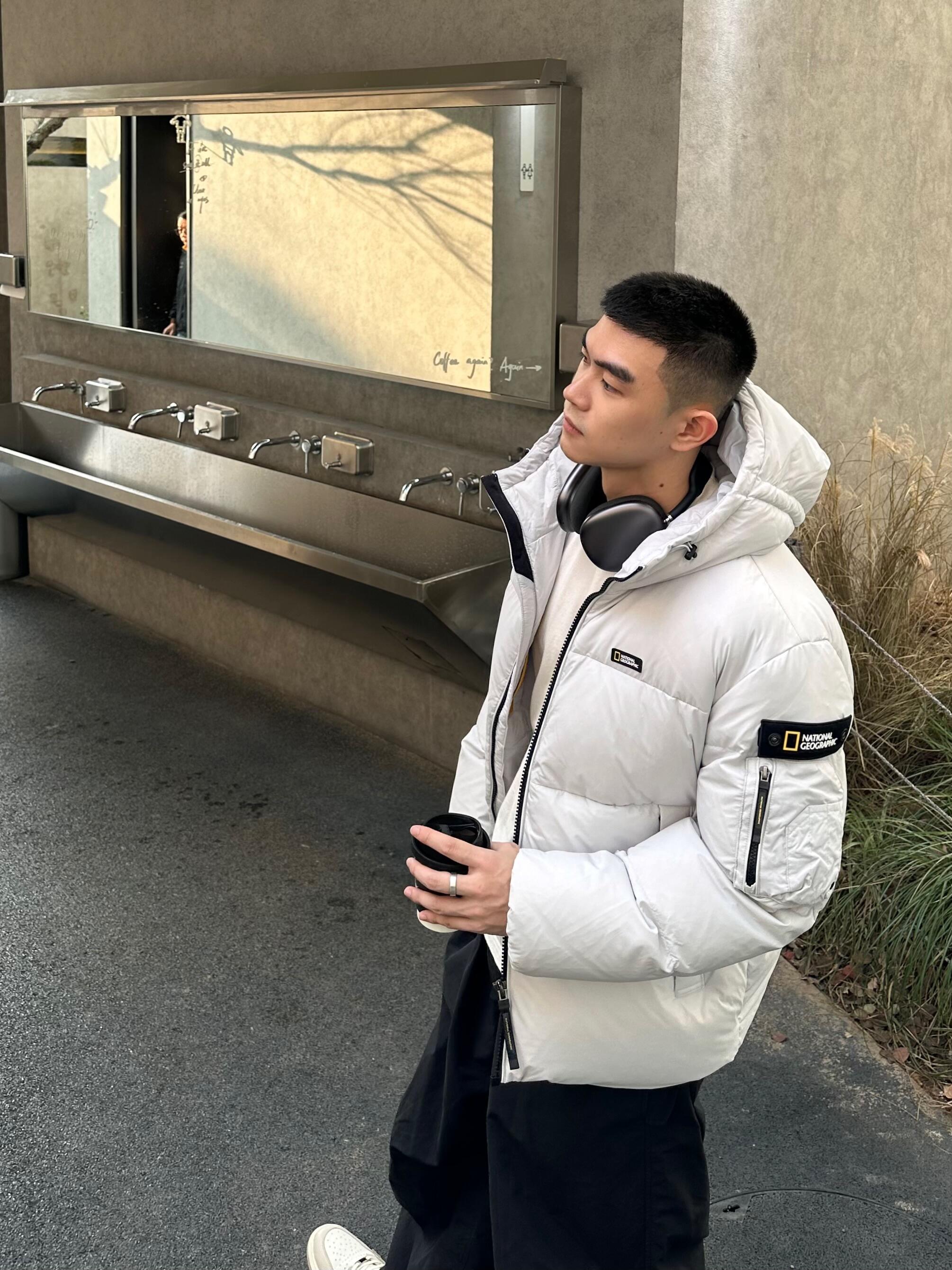 寒冬有“羽”，温暖随行