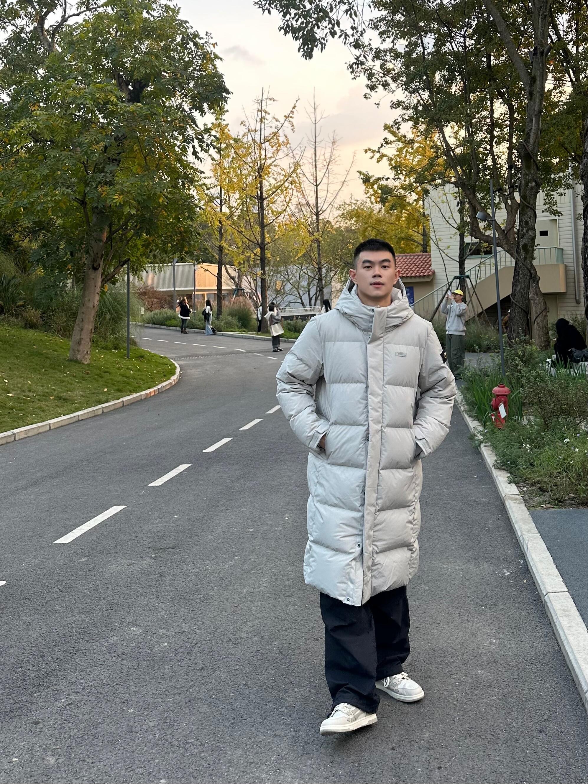 寒冬有“羽”，温暖随行