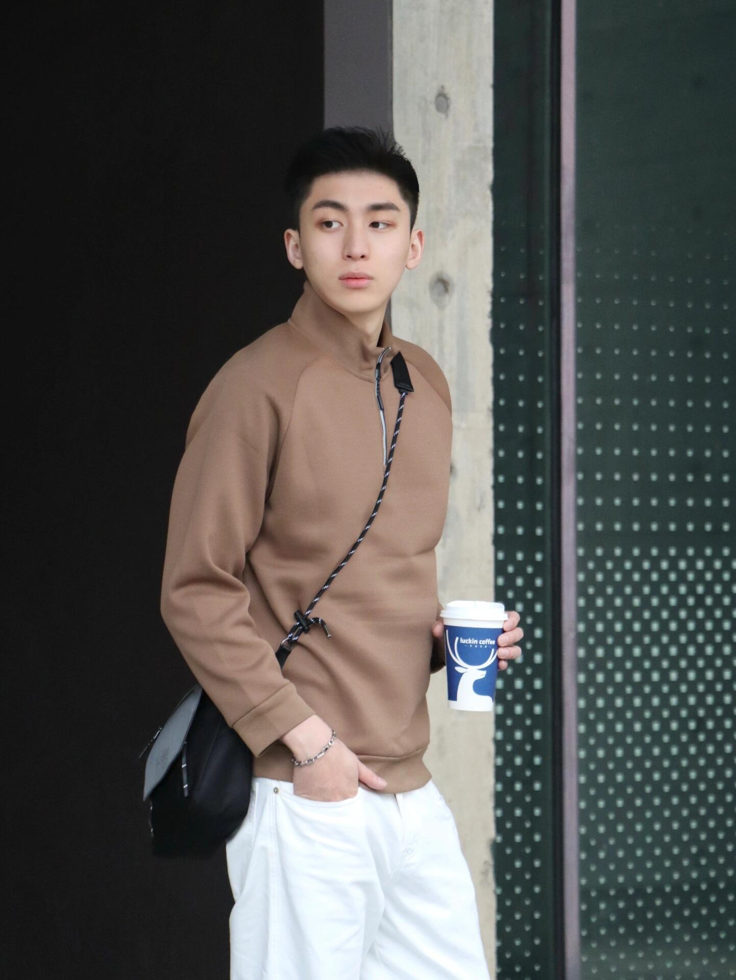 冬日暖男穿搭指南:邂逅今日温柔绅士风 冬日暖男穿搭指南:邂逅今日温柔绅士风